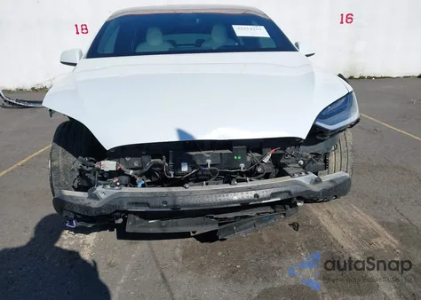 2022 Tesla Model X Dual Motor All-Wheel Drive z USA, uszkodzony, nr VIN 7SAXCBE50NF362668